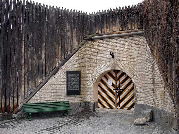 Косий капонір Нової Печерської фортеці