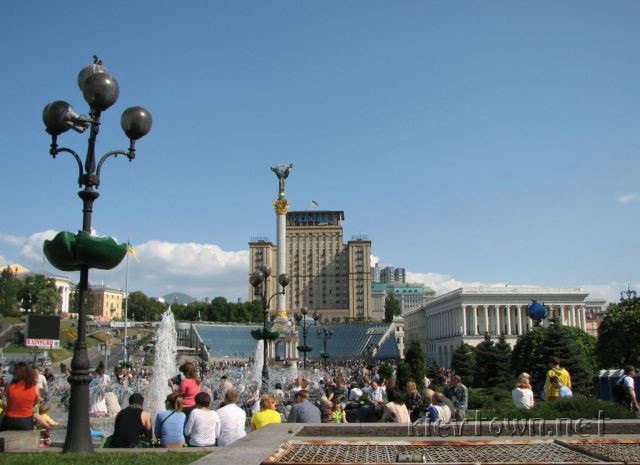 Майдан Незалежності.