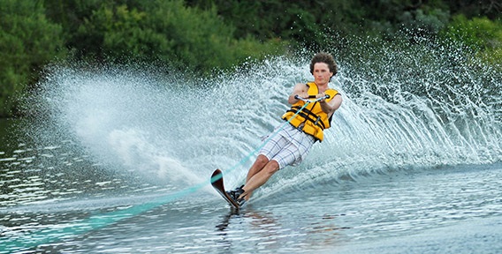 On the Dnieper monoski