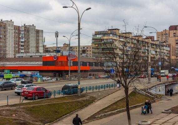 3-к. квартира посуточно в Киеве, ул. А. Архипенко 8