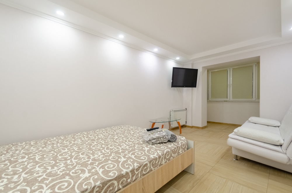 2-к. квартира на добу в Києві, Оболонський проспект 7