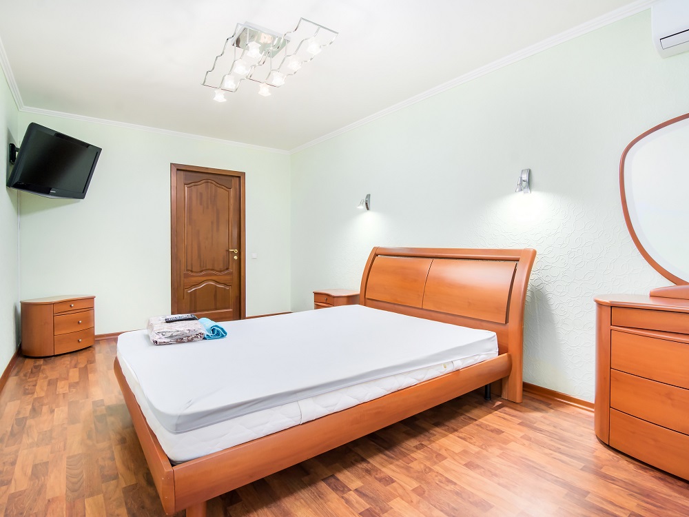 4-к.квартира подобово у Києві, вул. Левка Лук`яненко 13-а (Маршала Тимошенко)