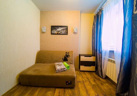 2-к. квартира на добу у Києві. вул. Калнишевского, 7, 2 секція