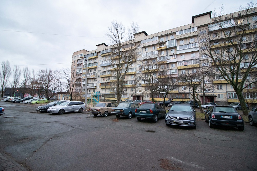 1-к.квартира подобово в Києві, пр-т Володимира Івасюка 19а (Героів Сталінграду)