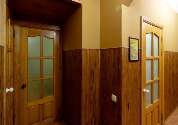 2-к. квартира на добу у Києві. вул. Левка Лук`яненко 3-в (Маршала Тимошенко)