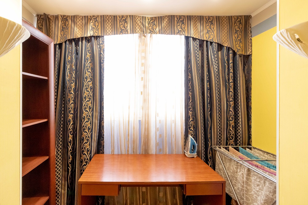 3-к. квартира на добу в Києві. вул. Озерна 8 (для навігації – район Оболонь)