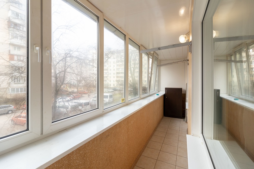 2-к. квартира на добу в Києві. вул. Героїв Дніпра 36-Б