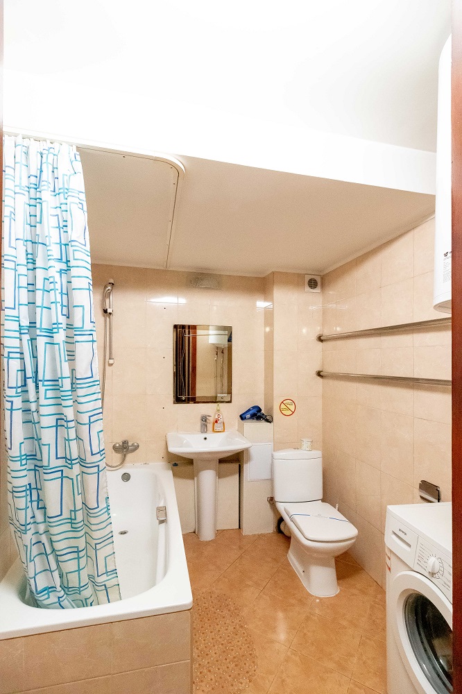 1-к.квартира подобово в Києві, вул. Героїв Дніпра 38-Б