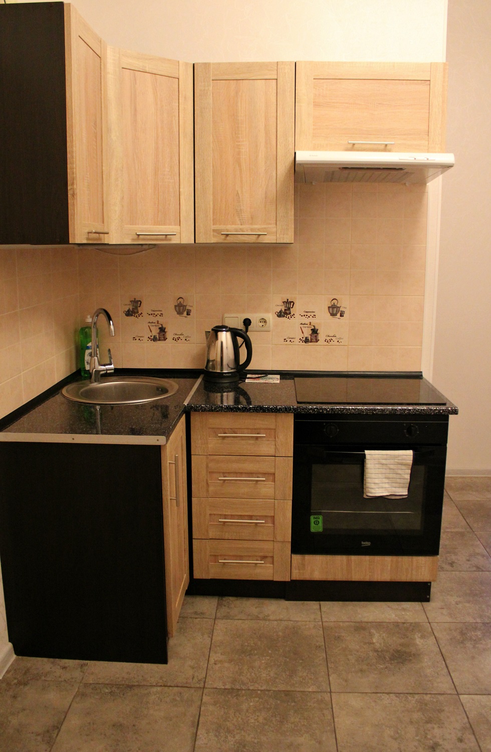 2-к. квартира на добу в Києві, вул. Петра Калнишевського 7, 4 секція