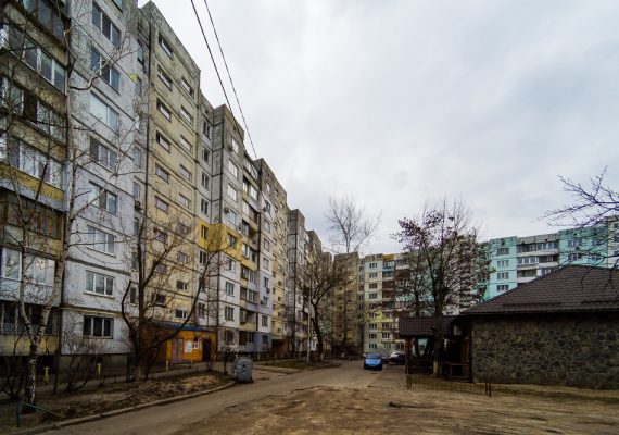 2-к. квартира на добу у Києві. вул. Левка Лук`яненко 3-в (Маршала Тимошенко)