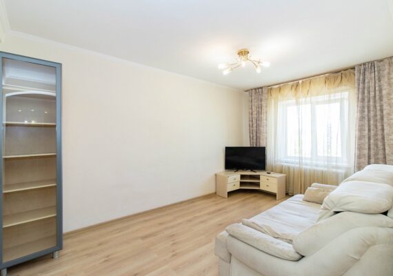 3-к.квартира подобово в Києві, вул. О. Архипенка 8