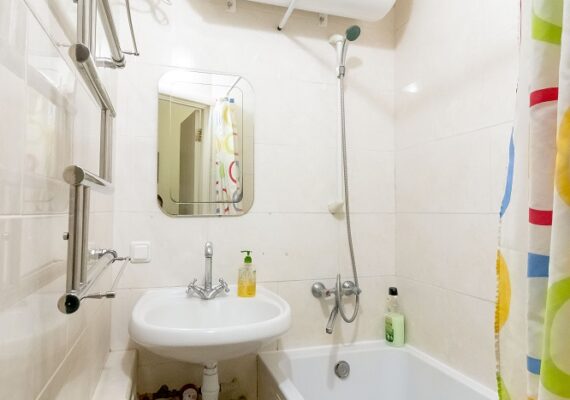 3-к.квартира подобово в Києві, вул. О. Архипенка 8