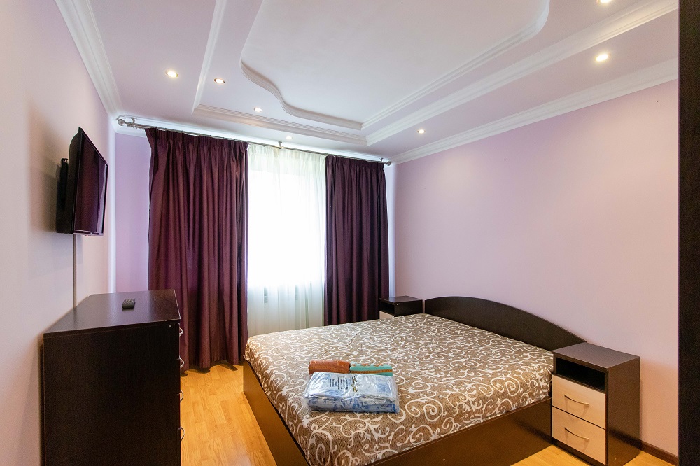 3-к. квартира на добу в Києві, проспект Оболонський 16Е